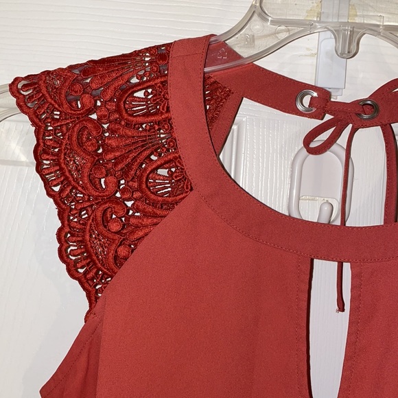 Blouse - Picture 2 of 4